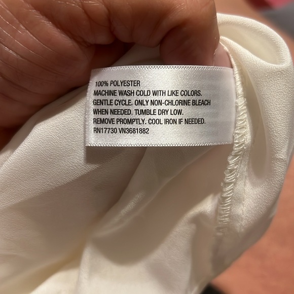 3.1 Philip Lim cream sleeveless blouse. Gorgeous! - Picture 7 of 7